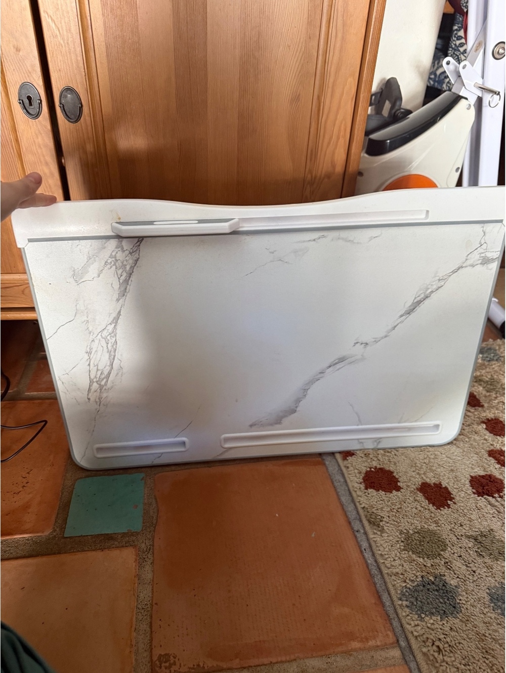 Pop up laptop computer reading  lap desk marble design